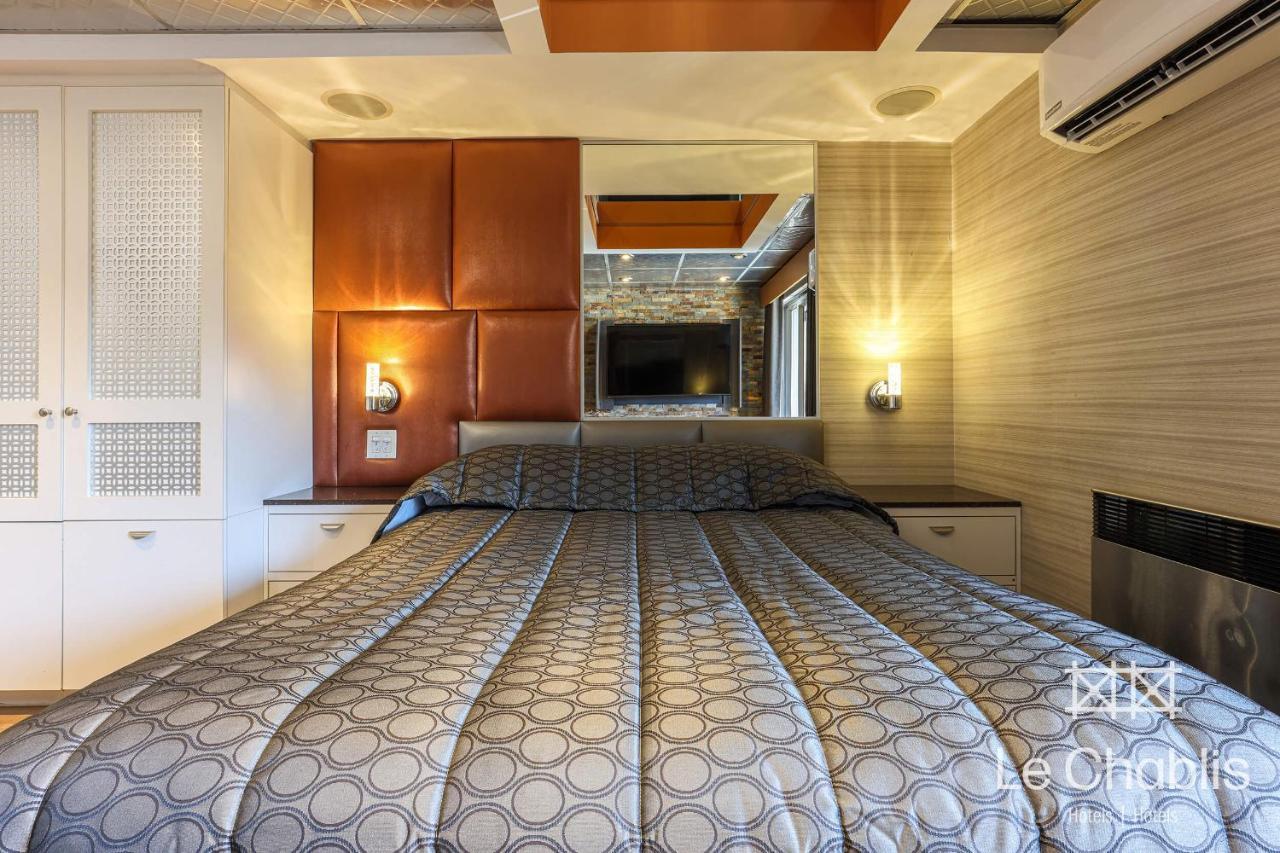 Hotel Le Chablis Cadillac มอนทรีอัล ภายนอก รูปภาพ