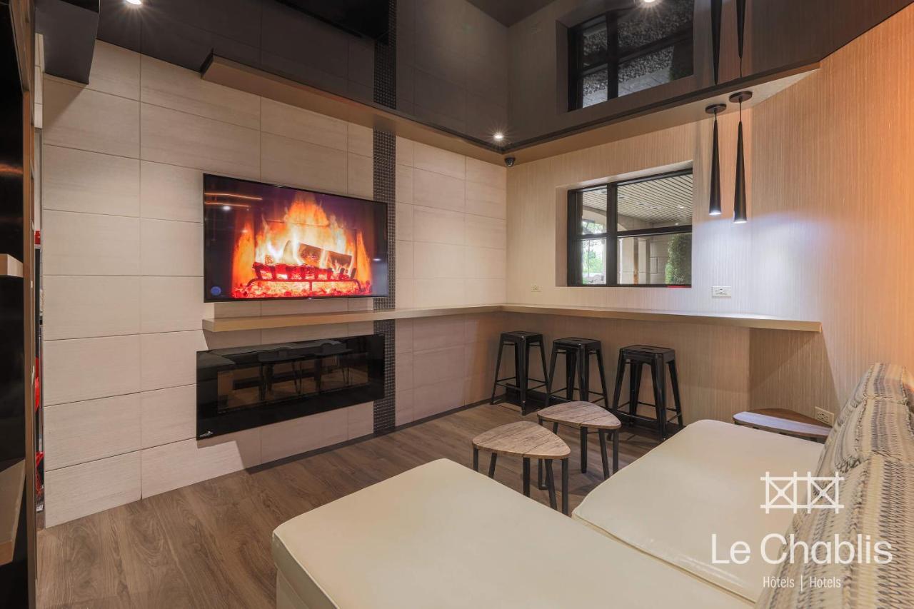 Hotel Le Chablis Cadillac มอนทรีอัล ภายนอก รูปภาพ